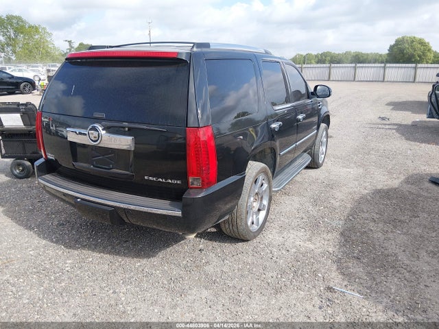2011 Cadillac Escalade Luxury მანქანა იყიდება აუქციონზე, vin: 1GYS3BEF1BR272963, აუქციონის ნომერი: 44803906