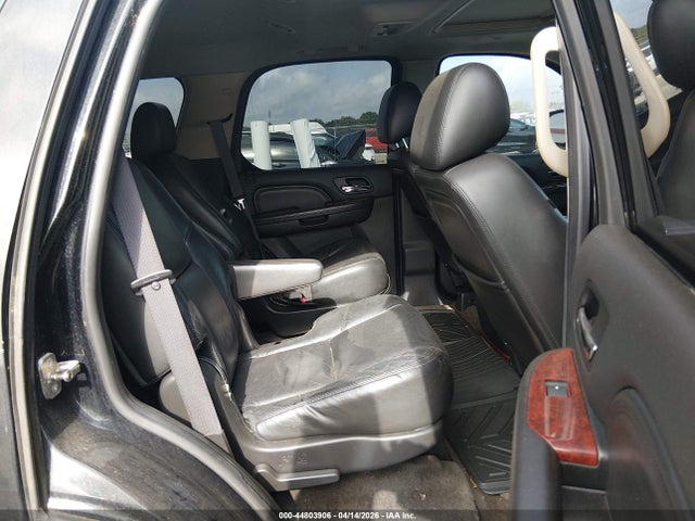 2011 Cadillac Escalade Luxury მანქანა იყიდება აუქციონზე, vin: 1GYS3BEF1BR272963, აუქციონის ნომერი: 44803906