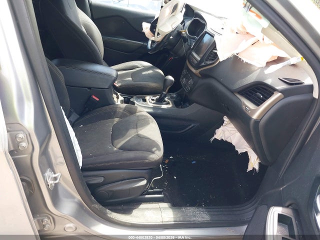 Продажа на аукционе авто 2015 Jeep Cherokee Latitude, vin: 1C4PJMCS7FW545828, номер лота: 44803920