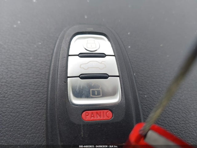 Продажа на аукционе авто 2016 Audi A4 2.0t Premium, vin: WAUAFAFL7GA006910, номер лота: 44803923