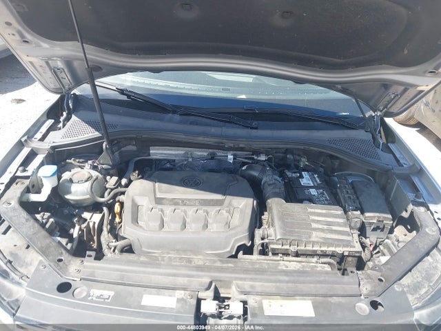 Продаж на аукціоні авто 2022 Volkswagen Tiguan 2.0t Se, vin: 3VV3B7AX2NM041957, номер лоту: 44803949