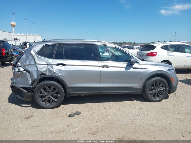 Продаж на аукціоні авто 2022 Volkswagen Tiguan 2.0t Se, vin: 3VV3B7AX2NM041957, номер лоту: 44803949