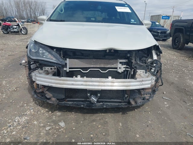 44803963 :رقم المزاد ، 2C4RC1EG2LR109418 vin ، 2020 Chrysler Pacifica Touring L Plus مزاد بيع