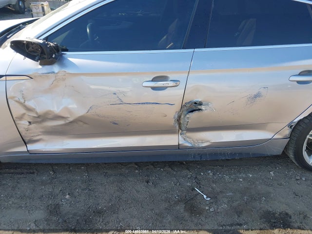 44803988 :رقم المزاد ، WAUFNCF57KA014357 vin ، 2019 Audi A5 45 Premium مزاد بيع