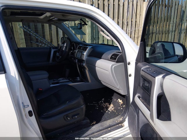 2013 Toyota 4runner Sr5 მანქანა იყიდება აუქციონზე, vin: JTEBU5JR6D5140842, აუქციონის ნომერი: 44803990