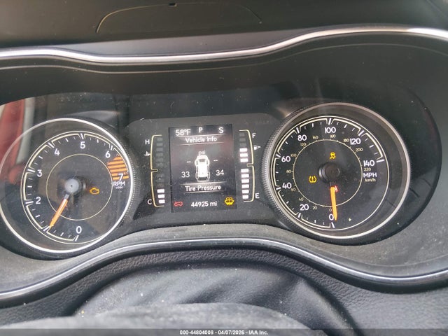 44804008 :رقم المزاد ، 1C4PJMLB1KD354850 vin ، 2019 Jeep Cherokee Latitude Plus 4x4 مزاد بيع