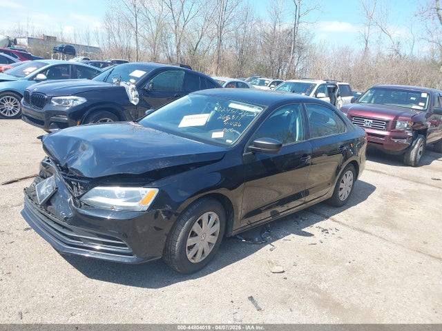 44804019 :رقم المزاد ، 3VW2K7AJ7FM268811 vin ، 2015 Volkswagen Jetta 2.0l S مزاد بيع