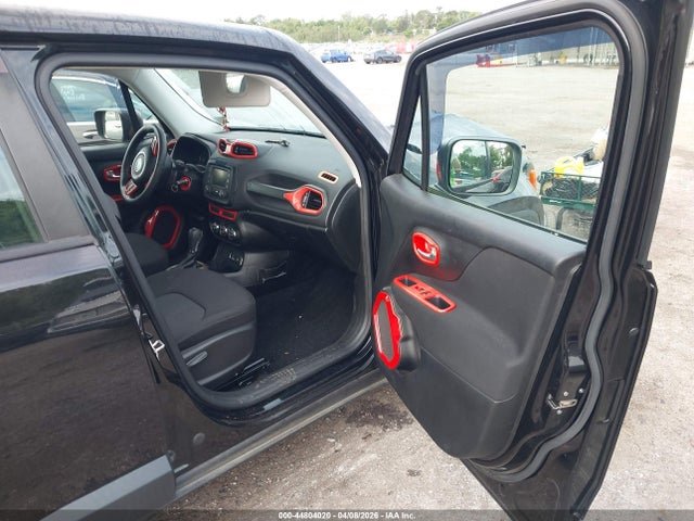 2015 Jeep Renegade Sport მანქანა იყიდება აუქციონზე, vin: ZACCJAAT8FPC05271, აუქციონის ნომერი: 44804020