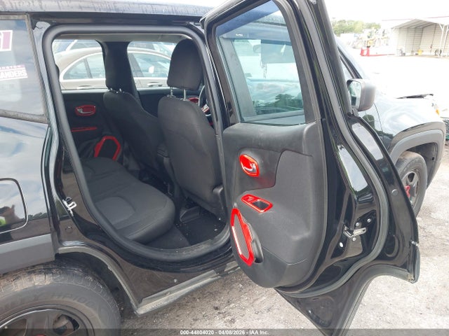 2015 Jeep Renegade Sport მანქანა იყიდება აუქციონზე, vin: ZACCJAAT8FPC05271, აუქციონის ნომერი: 44804020