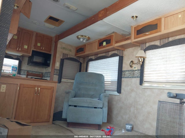 Продажа на аукционе авто 2004 Keystone Challenger 5th Whl Travel Trailer, vin: 4YDF29R264H402770, номер лота: 44804035