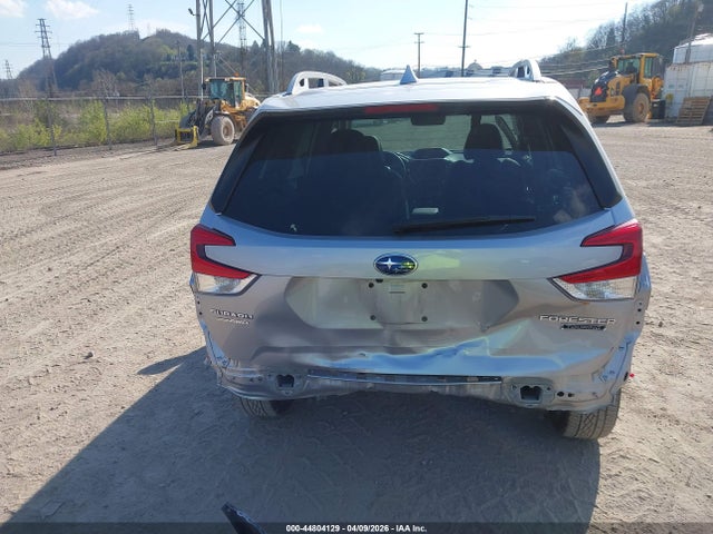 44804129 :رقم المزاد ، JF2SKARC8PH496703 vin ، 2023 Subaru Forester Touring مزاد بيع