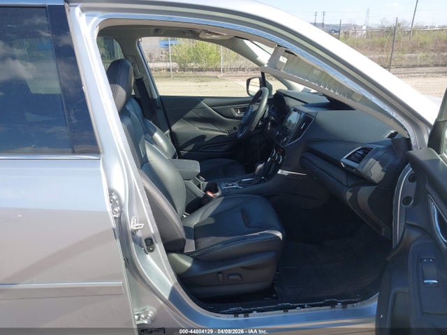 44804129 :رقم المزاد ، JF2SKARC8PH496703 vin ، 2023 Subaru Forester Touring مزاد بيع