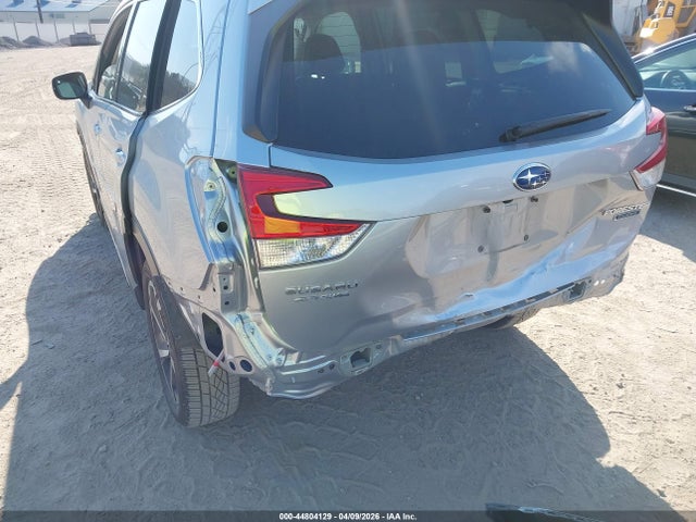 44804129 :رقم المزاد ، JF2SKARC8PH496703 vin ، 2023 Subaru Forester Touring مزاد بيع