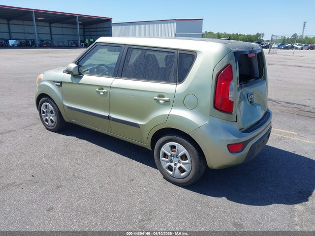 2013 Kia Soul მანქანა იყიდება აუქციონზე, vin: KNDJT2A54D7522354, აუქციონის ნომერი: 44804146