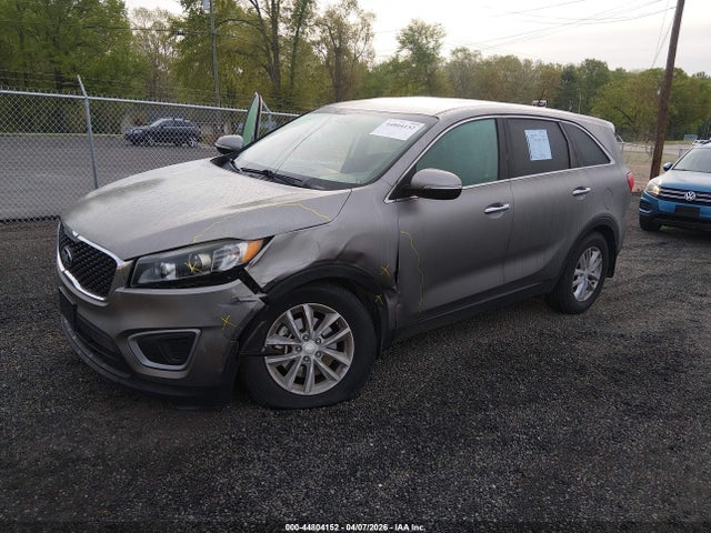 Продажа на аукционе авто 2017 Kia Sorento 2.4l L, vin: 5XYPG4A39HG288875, номер лота: 44804152