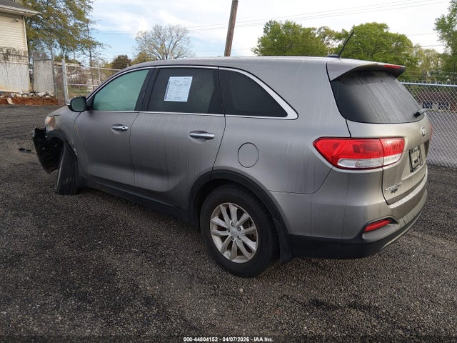 Продажа на аукционе авто 2017 Kia Sorento 2.4l L, vin: 5XYPG4A39HG288875, номер лота: 44804152
