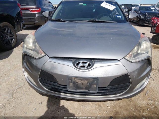 Aukcja sprzedaży 2013 Hyundai Veloster Base W/black, vin: KMHTC6AD7DU112202, numer aukcji: 44804169