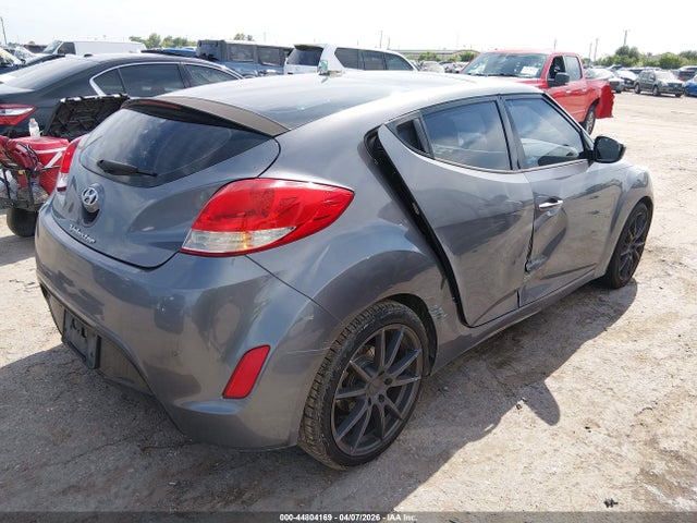 Aukcja sprzedaży 2013 Hyundai Veloster Base W/black, vin: KMHTC6AD7DU112202, numer aukcji: 44804169