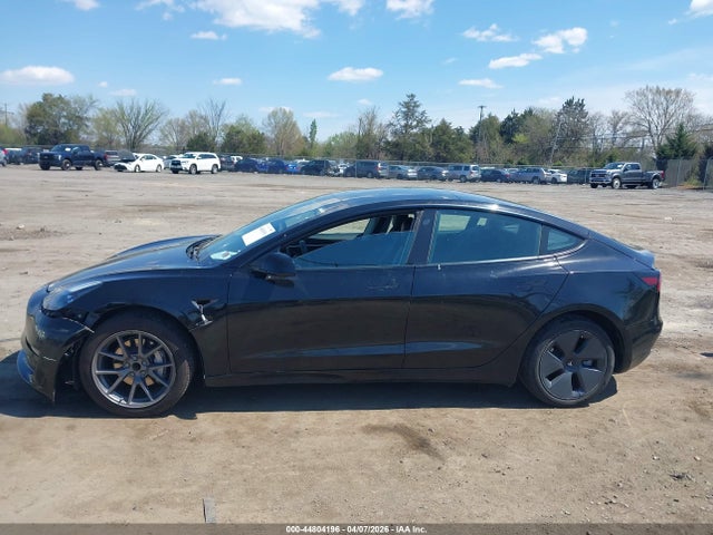 44804196 :رقم المزاد ، 5YJ3E1EAXMF089637 vin ، 2021 Tesla Model 3 Standard Range Plus Rear-wheel Drive مزاد بيع
