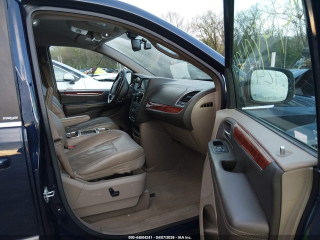2013 Chrysler Town & Country Touring-l მანქანა იყიდება აუქციონზე, vin: 2C4RC1CG5DR721181, აუქციონის ნომერი: 44804241