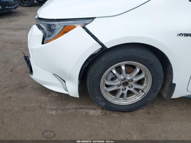 Toyota Corolla Hybrid Le 2021 JTDEAMDE6MJ013206 Image 19