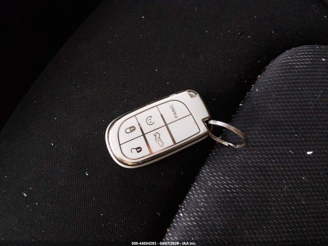 44804293 :رقم المزاد ، ZACCJABT1GPE15436 vin ، 2016 Jeep Renegade Latitude مزاد بيع