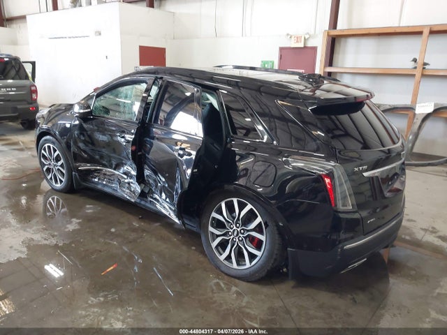 44804317 :رقم المزاد ، 1GYKNHRS0NZ182759 vin ، 2022 Cadillac Xt5 Sport مزاد بيع