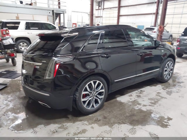 44804317 :رقم المزاد ، 1GYKNHRS0NZ182759 vin ، 2022 Cadillac Xt5 Sport مزاد بيع