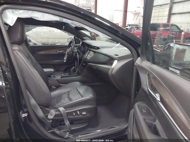 44804317 :رقم المزاد ، 1GYKNHRS0NZ182759 vin ، 2022 Cadillac Xt5 Sport مزاد بيع