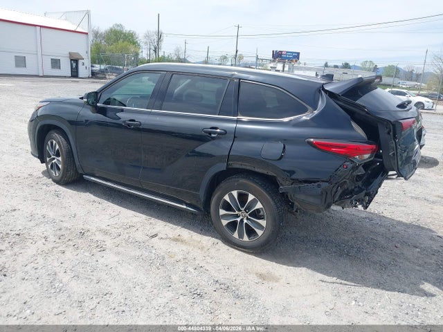 Продаж на аукціоні авто 2021 Toyota Highlander Xle, vin: 5TDGZRAH1MS526962, номер лоту: 44804339