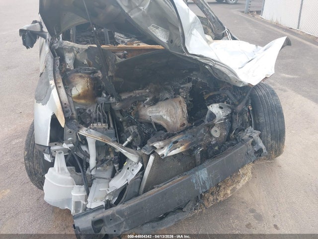 4T1BF1FK0HU804739 Toyota CAMRY SE