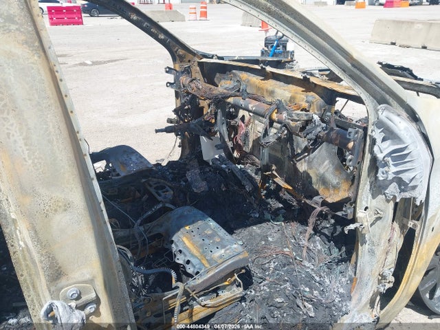 2021 Chevrolet Silverado 1500 4wd  Short Bed Rst მანქანა იყიდება აუქციონზე, vin: 1GCUYEEDXMZ175781, აუქციონის ნომერი: 44804349