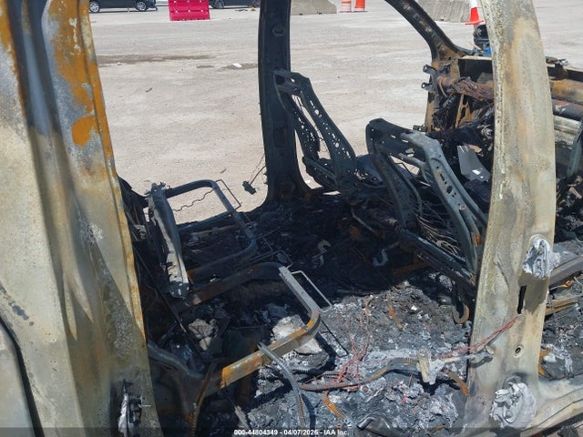 2021 Chevrolet Silverado 1500 4wd  Short Bed Rst მანქანა იყიდება აუქციონზე, vin: 1GCUYEEDXMZ175781, აუქციონის ნომერი: 44804349