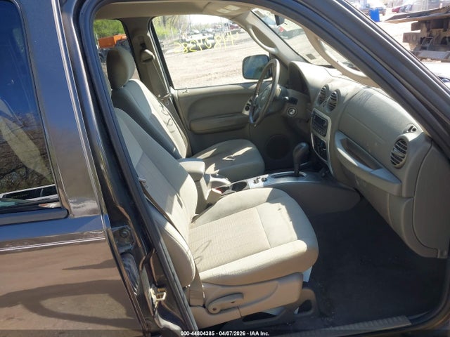 2005 JEEP LIBERTY 1J4GL58K55W723446 Photo 4