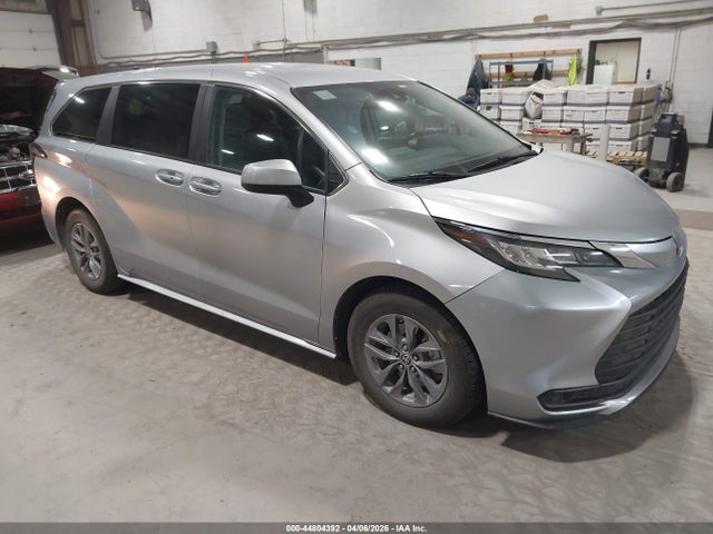 2023 TOYOTA SIENNA 5TDKRKEC7PS165659