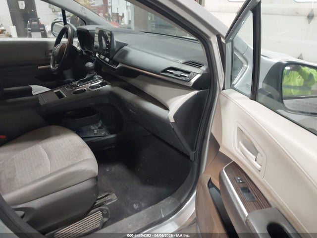 2023 TOYOTA SIENNA 5TDKRKEC7PS165659 Photo 4