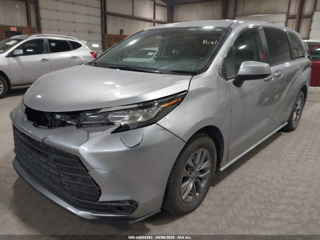 2023 TOYOTA SIENNA 5TDKRKEC7PS165659 Photo 5