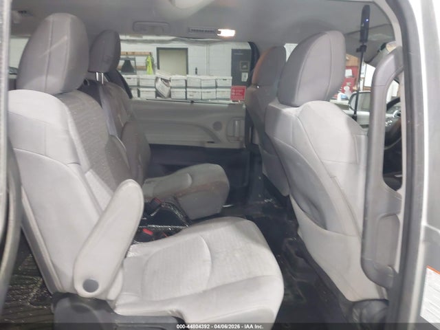 2023 TOYOTA SIENNA 5TDKRKEC7PS165659 Photo 7