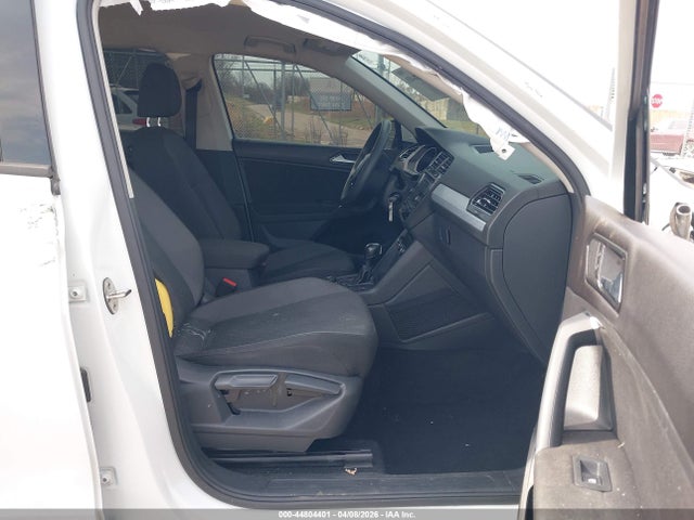 44804401 :رقم المزاد ، 3VV0B7AX7JM094859 vin ، 2018 Volkswagen Tiguan 2.0t S مزاد بيع
