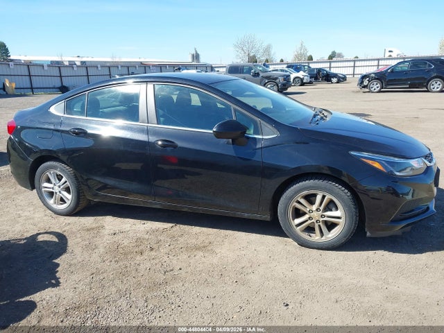 1G1BE5SM2J7124683 Chevrolet Cruze Lt Auto