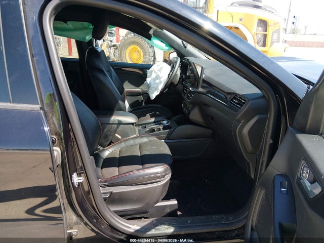 44804415 :رقم المزاد ، 1FMCU9MN8PUA98639 vin ، 2023 Ford Escape St-line مزاد بيع