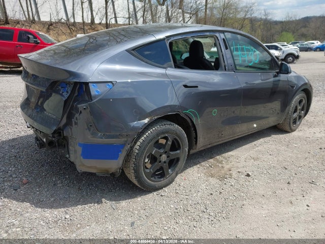 Продаж на аукціоні авто 2022 Tesla Model Y Long Range Dual Motor All-wheel Drive, vin: 7SAYGDEE6NF379379, номер лоту: 44804430