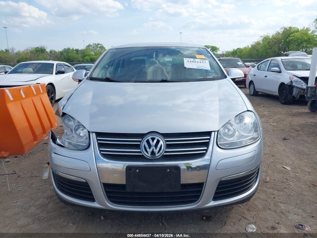 44804437 :رقم المزاد ، 3VWRZ7AJ1AM035655 vin ، 2010 Volkswagen Jetta Se مزاد بيع