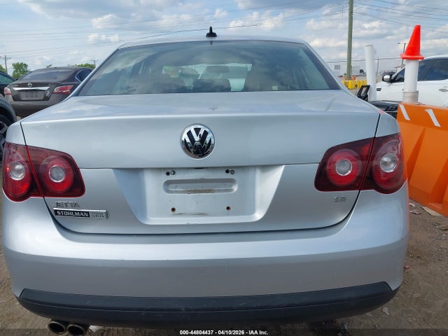 44804437 :رقم المزاد ، 3VWRZ7AJ1AM035655 vin ، 2010 Volkswagen Jetta Se مزاد بيع