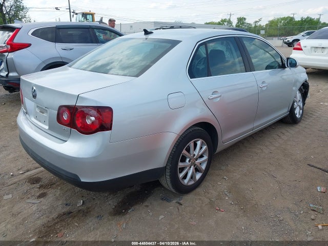 44804437 :رقم المزاد ، 3VWRZ7AJ1AM035655 vin ، 2010 Volkswagen Jetta Se مزاد بيع