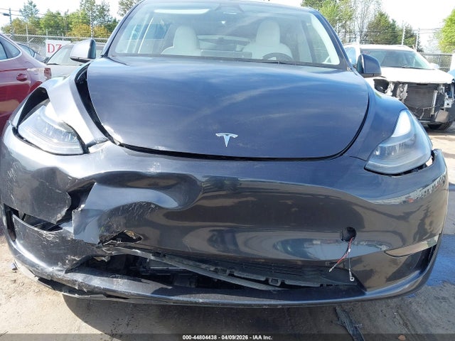Продажа на аукционе авто 2024 Tesla Model Y Long Range Dual Motor All-wheel Drive, vin: 7SAYGAEE6RF108312, номер лота: 44804438