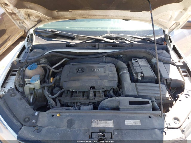 Продажа на аукционе авто 2015 Volkswagen Jetta 1.8t Se, vin: 3VWD17AJ8FM269932, номер лота: 44804446