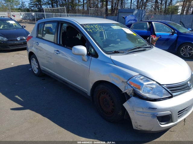 44804532 :رقم المزاد ، 3N1BC1CPXBL430822 vin ، 2011 Nissan Versa 1.8s مزاد بيع