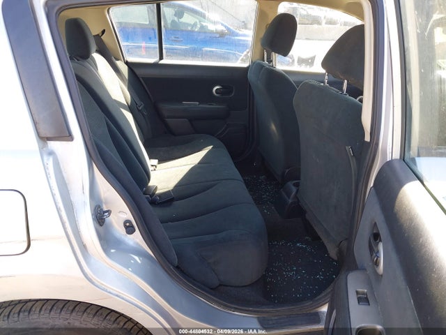 44804532 :رقم المزاد ، 3N1BC1CPXBL430822 vin ، 2011 Nissan Versa 1.8s مزاد بيع