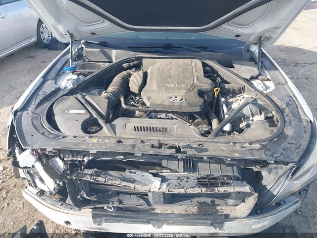 Продаж на аукціоні авто 2016 Hyundai Genesis 3.8, vin: KMHGN4JE2GU111973, номер лоту: 44804540